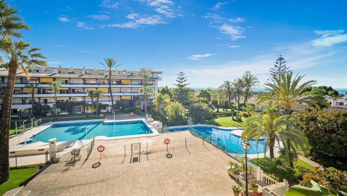 Golden Mile Getaway, Garden View, Pool & Comfort Marbella Bagian luar foto