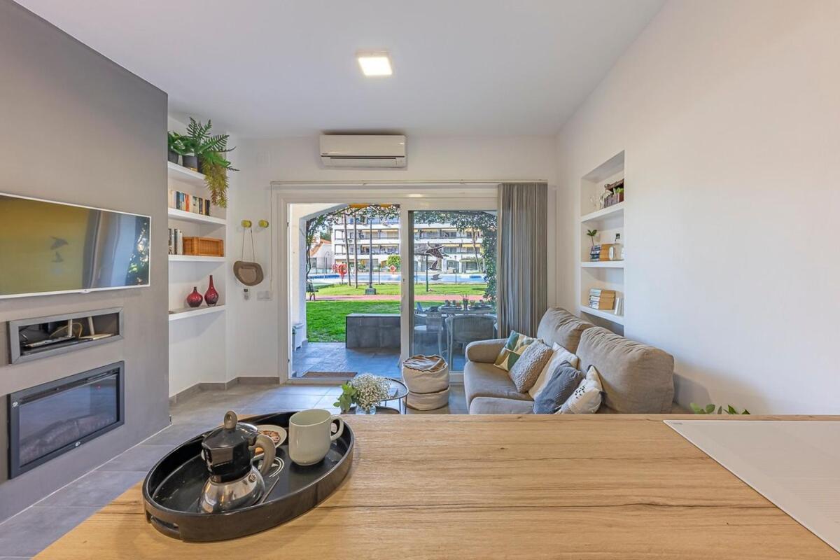 Golden Mile Getaway, Garden View, Pool & Comfort Marbella Bagian luar foto