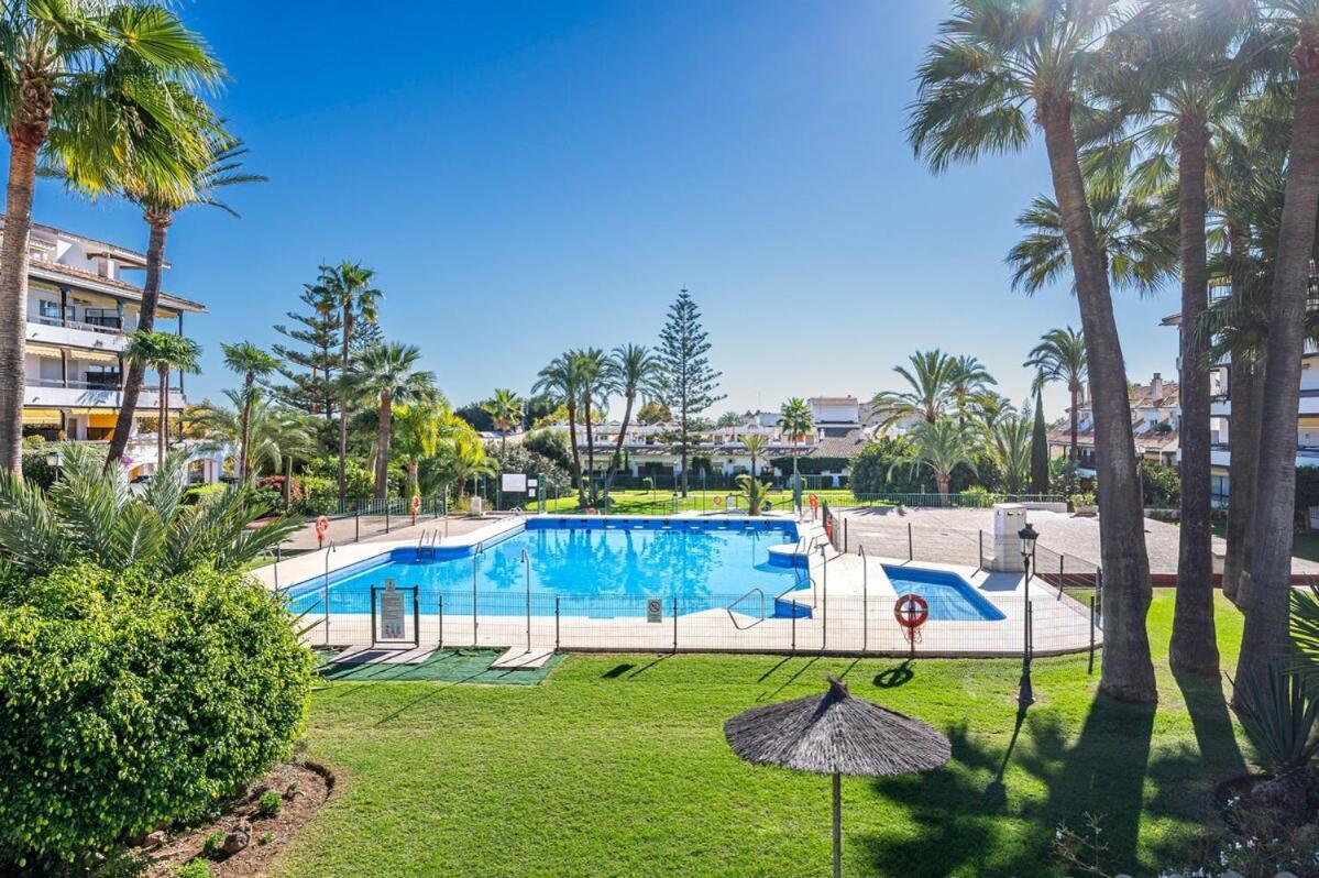 Golden Mile Getaway, Garden View, Pool & Comfort Marbella Bagian luar foto