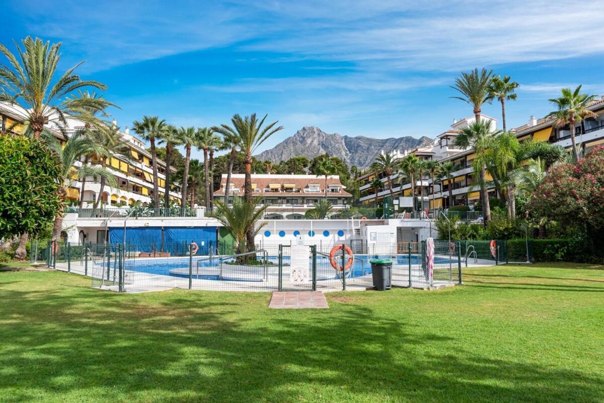 Golden Mile Getaway, Garden View, Pool & Comfort Marbella Bagian luar foto