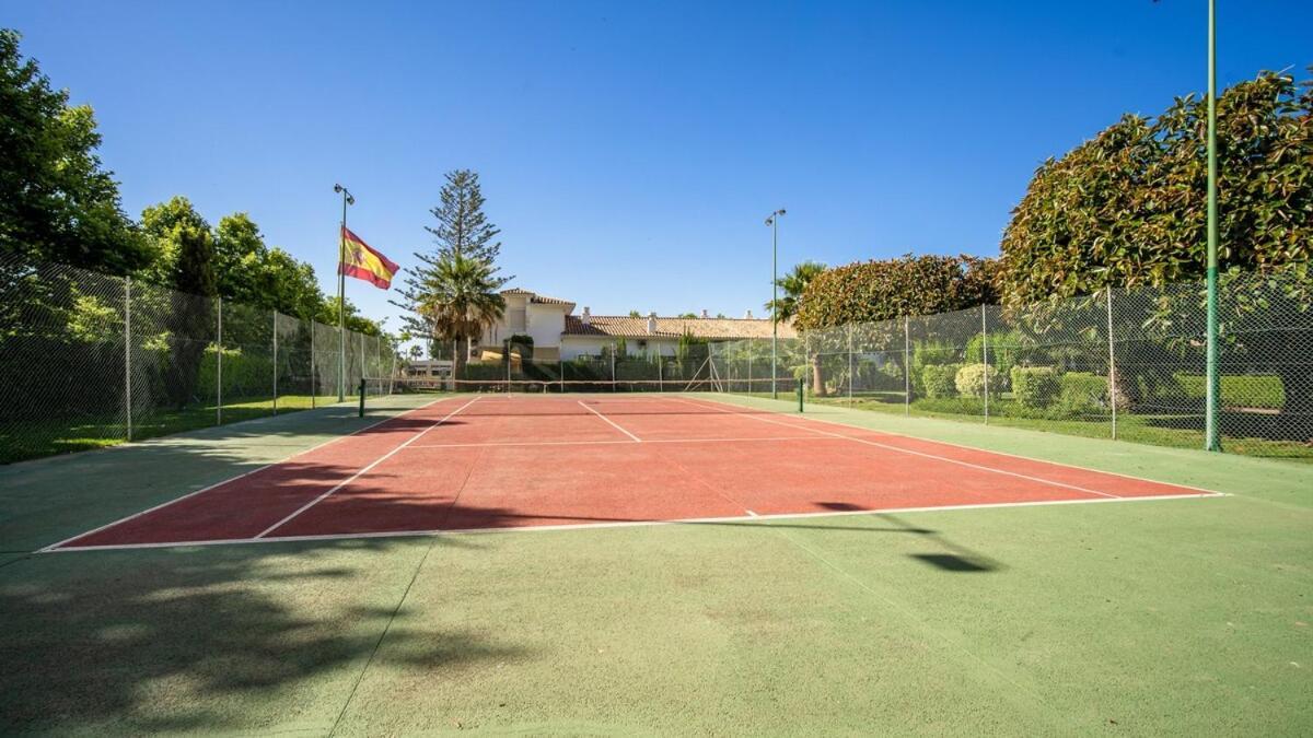Golden Mile Getaway, Garden View, Pool & Comfort Marbella Bagian luar foto
