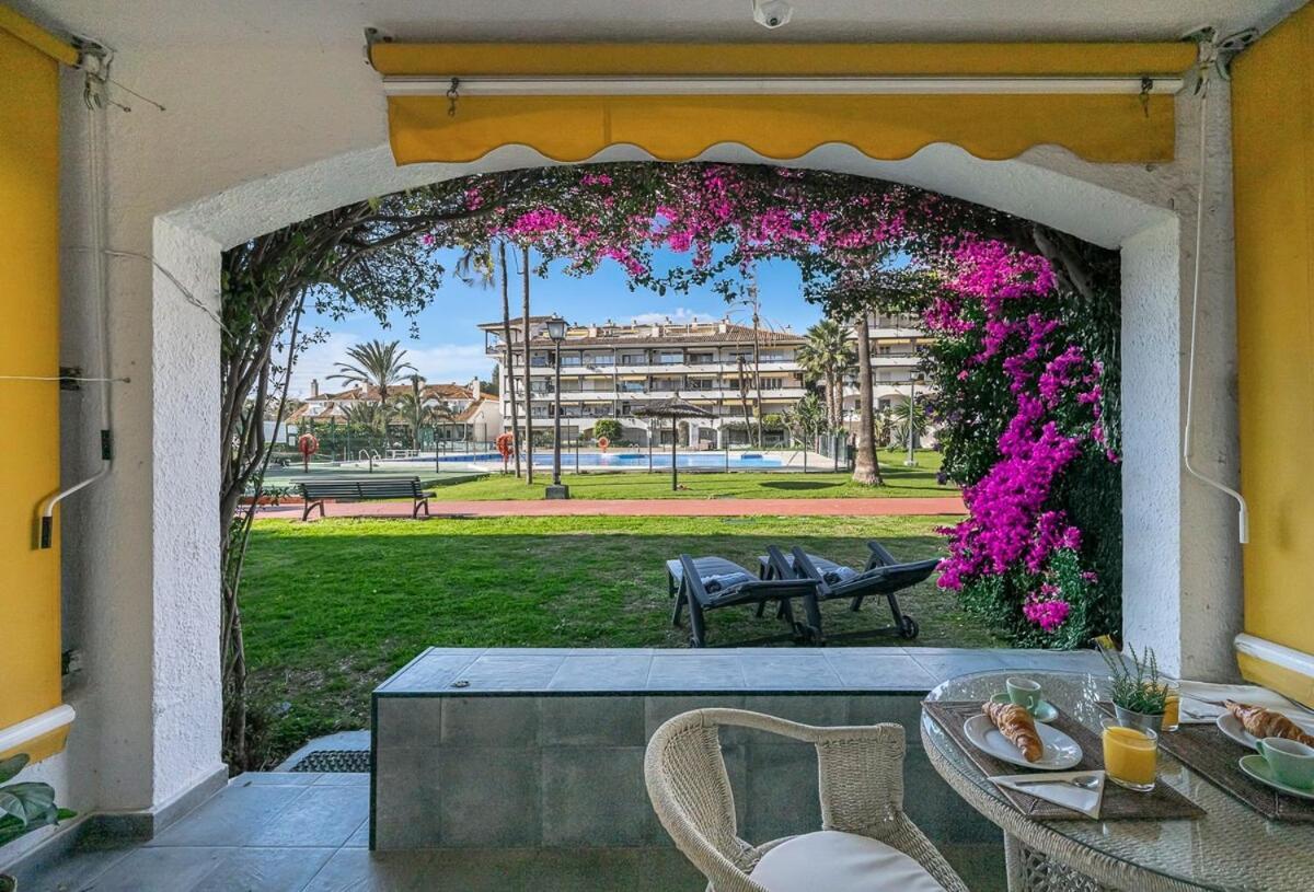 Golden Mile Getaway, Garden View, Pool & Comfort Marbella Bagian luar foto