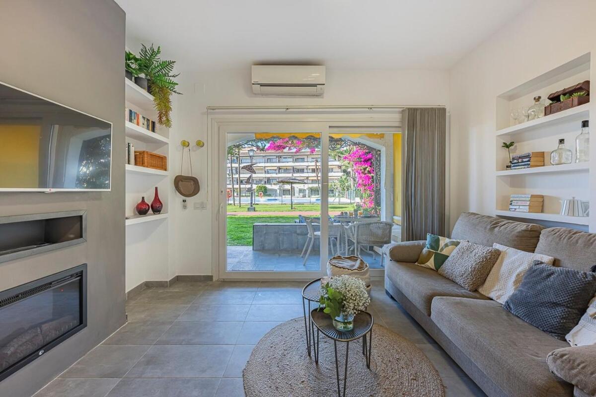 Golden Mile Getaway, Garden View, Pool & Comfort Marbella Bagian luar foto